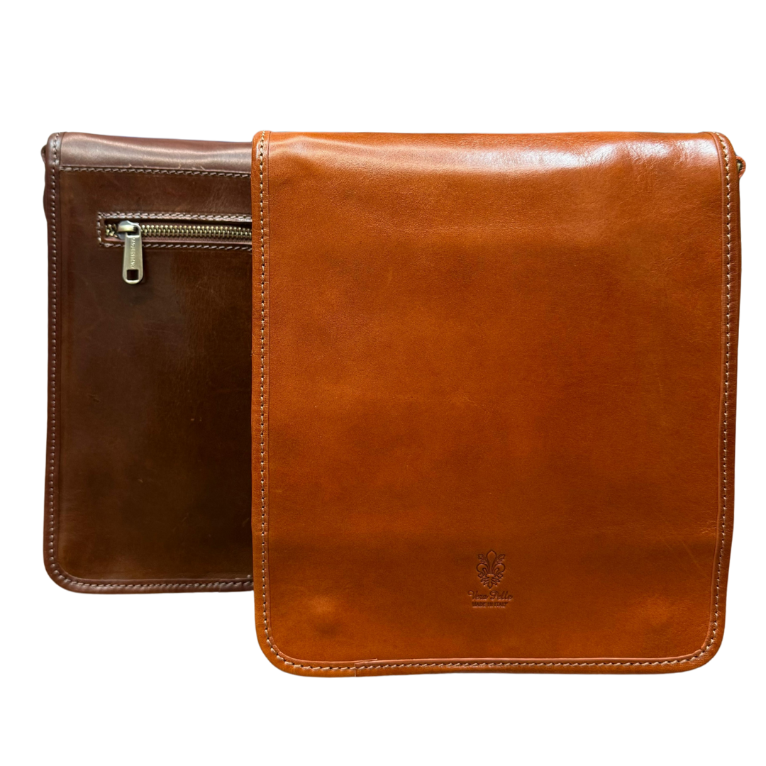 interior compartments — messenger bag