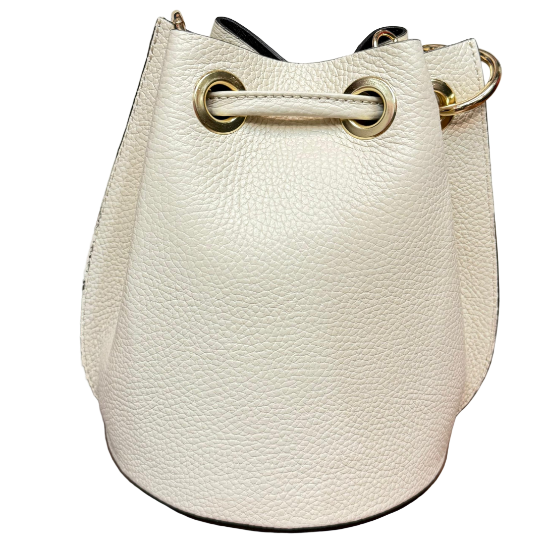 classic handmade Italian leather handbag — Bucket